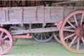 Boerenwagen met vast zijbord in het Karrenmuseum Essen